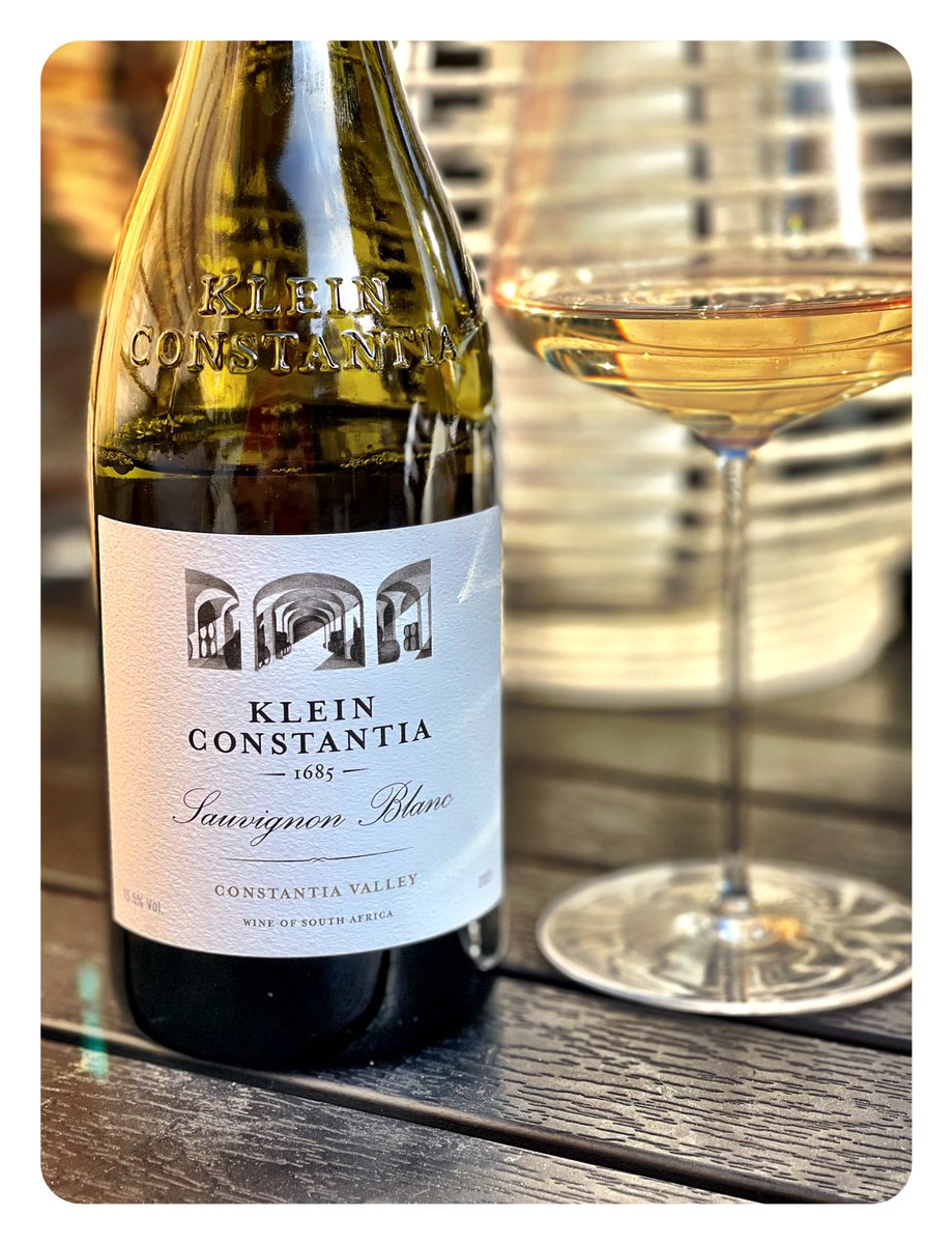 gregsherwoodmw's tweet photo. Hope you all had a great #SauvignonBlancDay … I enjoyed mine with the epic wines of Klein Constantia, the appellation reclaiming Sauvignon Blanc as their own! Doing a great job! 💥🇿🇦 https://t.co/B8IkrudpPJ