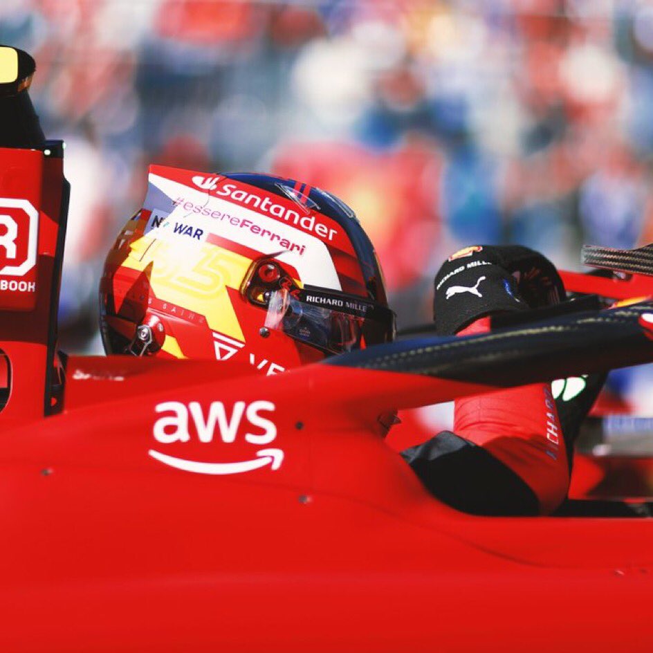 marinamachry's tweet photo. - ele rachou a cabeça na sexta 
- ele ficou em P6 no TL1
- ele bateu no TL2
- ele ficou em P7 no TL3
- pegou P2 na quali
E AINDA SUBIU NO PÓDIO HOJE

CARLOS SAINZ VÁZQUEZ DE CASTRO É O NOME DELE 

habla mais sobre setor 💛 https://t.co/YFdo9pSj4j