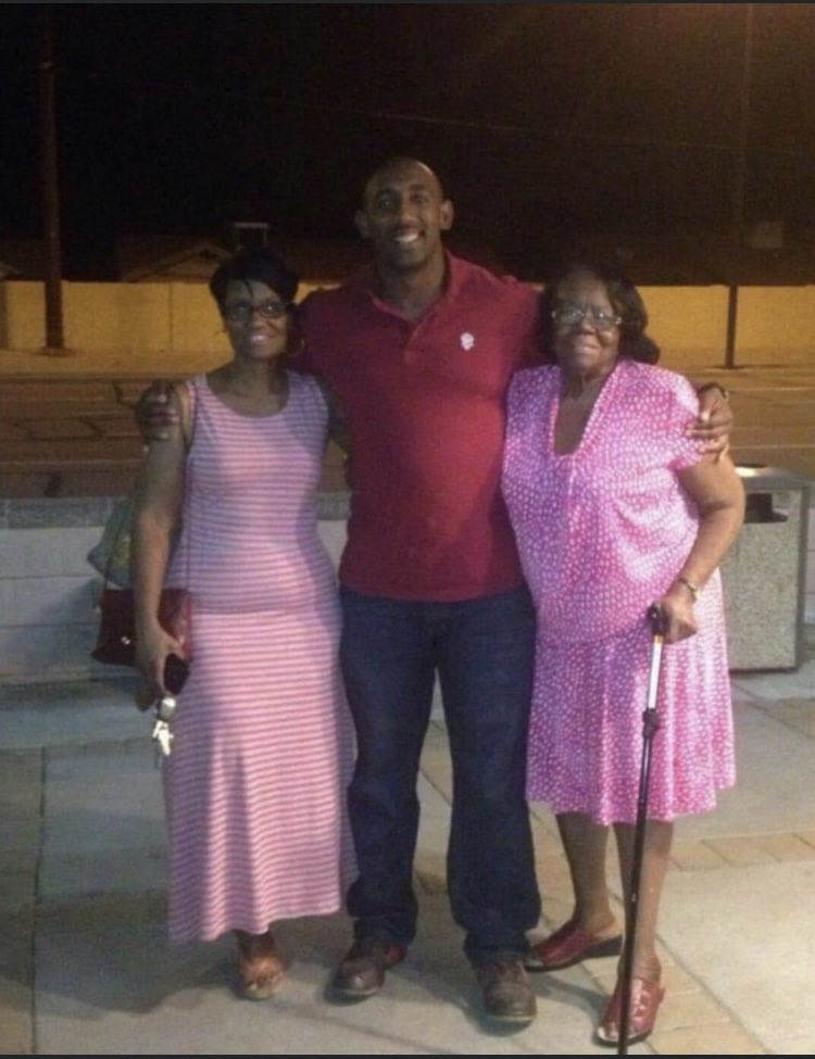 Coach_FreemanCC's tweet photo. These two are the reason I am the man I am today. Since 1982….My mom and nana have been by my side. Happy Mother’s Day to these two beautiful ladies #mommasboy #grandmasboy https://t.co/yU4rjtsYR8