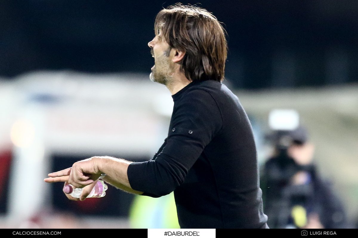 calciocesenafc's tweet photo. 🗣️ “Cominciare i playoff così è da squadra importante, ora però bisogna azzerare velocemente e ripartire”
🎙️ L'analisi di mister #Viali nel post-partita di #MONCES 1-2
➡️ https://t.co/RDGWqgSfaB https://t.co/yfWZlHWnC3