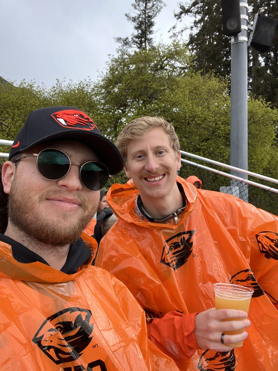 patrickjordan24's tweet photo. Cheers to the Beavs #gossselfie
Section 8 Row 6 Seats 8 &amp; 9 https://t.co/fYxYLqyN8s