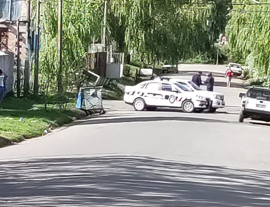 #Durazno #ampliación la joven de 20 años que ayer apuñaló a dos personas fue imputada por dos delitos de lesiones graves agravadas y se dispuso como medida cautelar la prisión preventiva por 90 días. Paralelamente se tramitará su ingreso a un centro de atención para adictos.