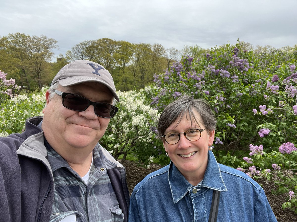 Went to <a href="/NYBG/">New York Botanical Garden</a> today and enjoyed a delightful time among the plants and flowers. I could have hung out with the aromatic  #lilacs the whole afternoon - #HeavenScent (see what I did there?) #DonIsGiddy #HappyMothersDay
