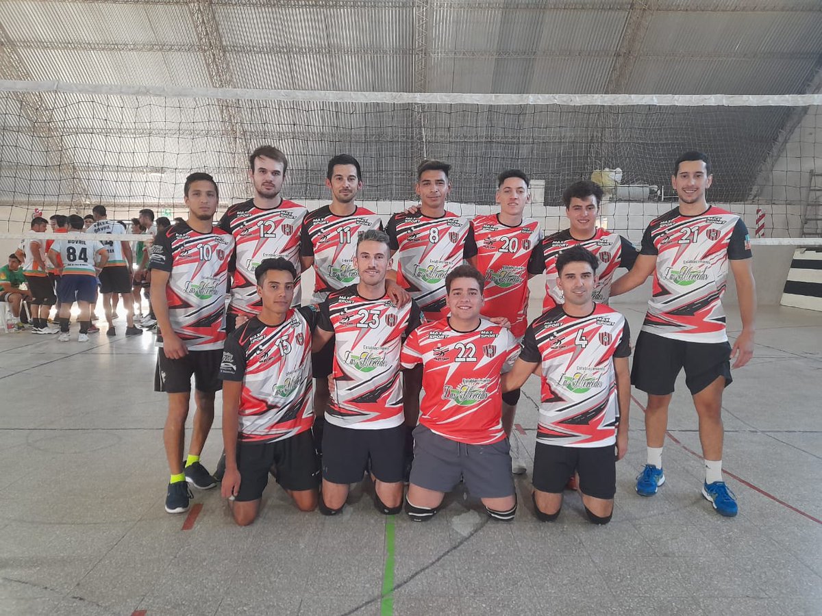 RodriGrinovero_'s tweet photo. 3/3 para el team 💪🏼 Excelente jornada la de hoy, poniendo todo 🔴🏐⚫ #VoleyCACC #LVPC https://t.co/y3XMCgtJVO