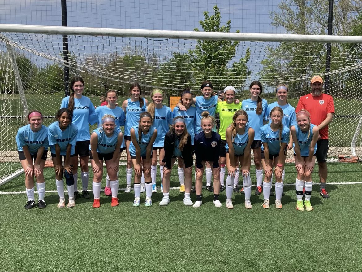 MissouriOdp's tweet photo. Making Momma Proud! 💐
Some great team performances lead to the 2008 #MissouriODP Girls winning their division and reaching the finals the @MoRushSoccer Mother’s Day Classic! #GrowMO #ODP https://t.co/0NFGpBNr4w