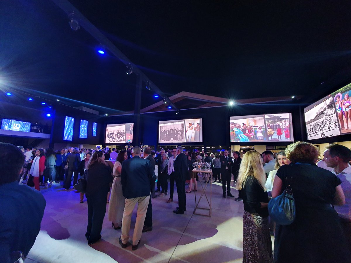 Cynthia Bvs (@_cynthia_bvs) on Twitter photo Magnifique expo pour les #120ans de la <a href="/mlfmonde/">Réseau mlfmonde</a> Des frissons, de la beauté, l'histoire retracée, merci pour ce splendide rendu 🥰 #CongresMlf Magnifique expo pour les #120ans de la <a href="/mlfmonde/">Réseau mlfmonde</a> Des frissons, de la beauté, l'histoire retracée, merci pour ce splendide rendu 🥰 #CongresMlf