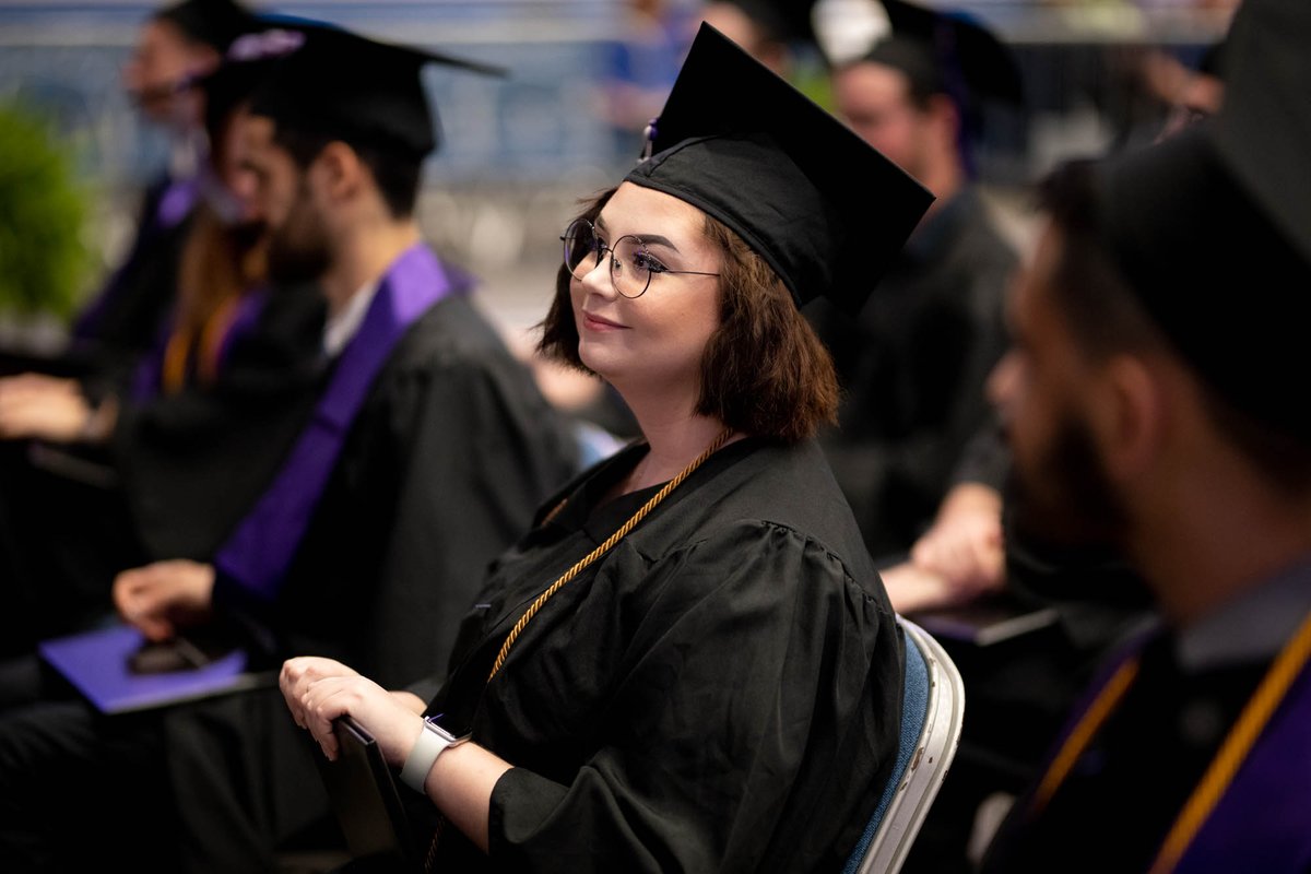 FLPolyU's tweet photo. And now we rise.🔥 Way to go, Class of 2022! You did it! 🎓🎉💜 #FLPolyGrad #PhoenixForLife 🎓

👉 https://t.co/tCPSLqVMEK https://t.co/3nmr849Xgr