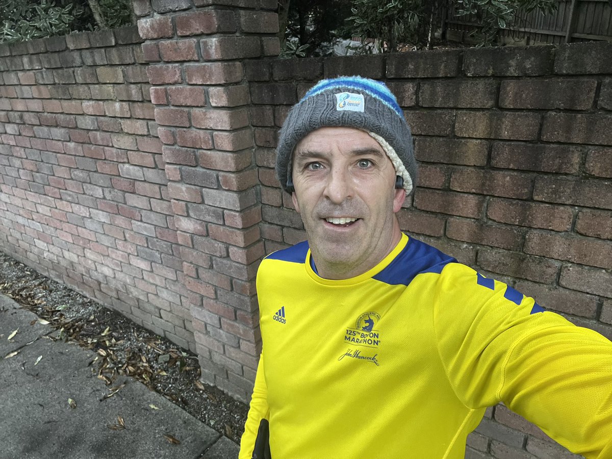 charlesdavis75's tweet photo. Short morning run to start a very busy week. Thatβs how we roll. #TeamBusy https://t.co/gpr1fqUPyS