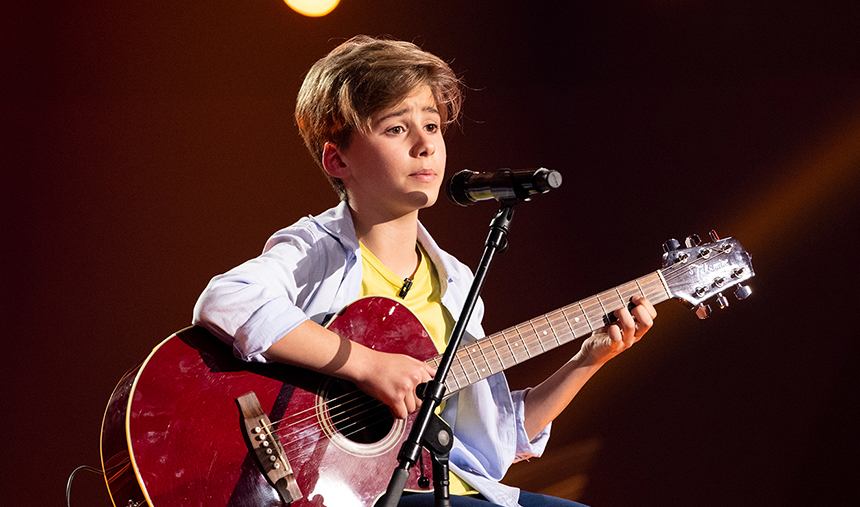 thevoicept's tweet photo. Apostamos que o Capitão Zambas vai ficar orgulhoso quando ouvir a Prova Cega do Santana! 😍
#TheVoicePT #TheVoiceKids https://t.co/RMyz5saMz8