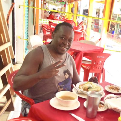 LennyKibe's tweet photo. Feasting on the best beef soup ever at mercado 28, Cancun, Mexico. #FunVacation #NewProfilePic https://t.co/XDGNCpaO56