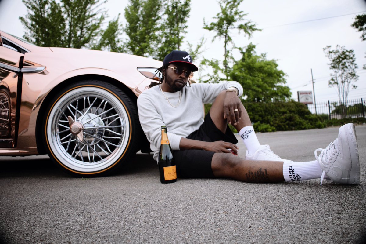 Dee Goodz tweet media