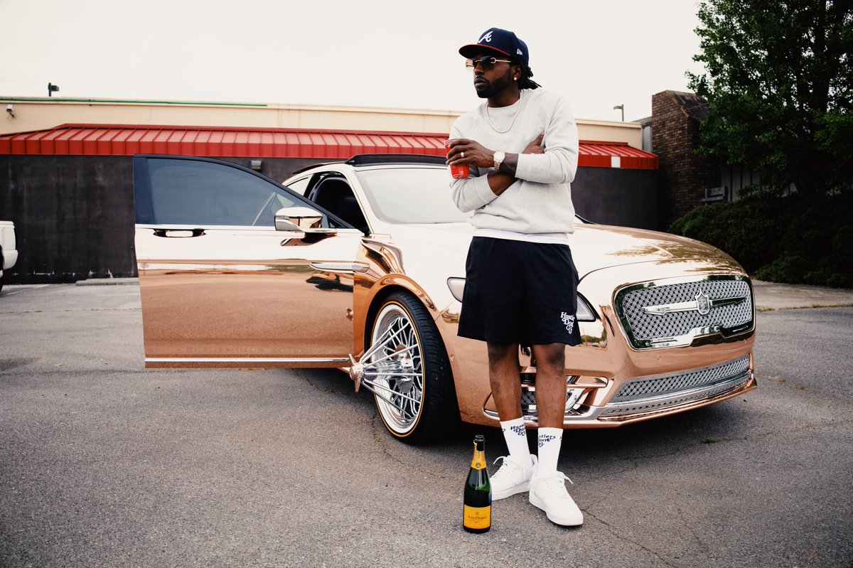 Dee Goodz tweet media