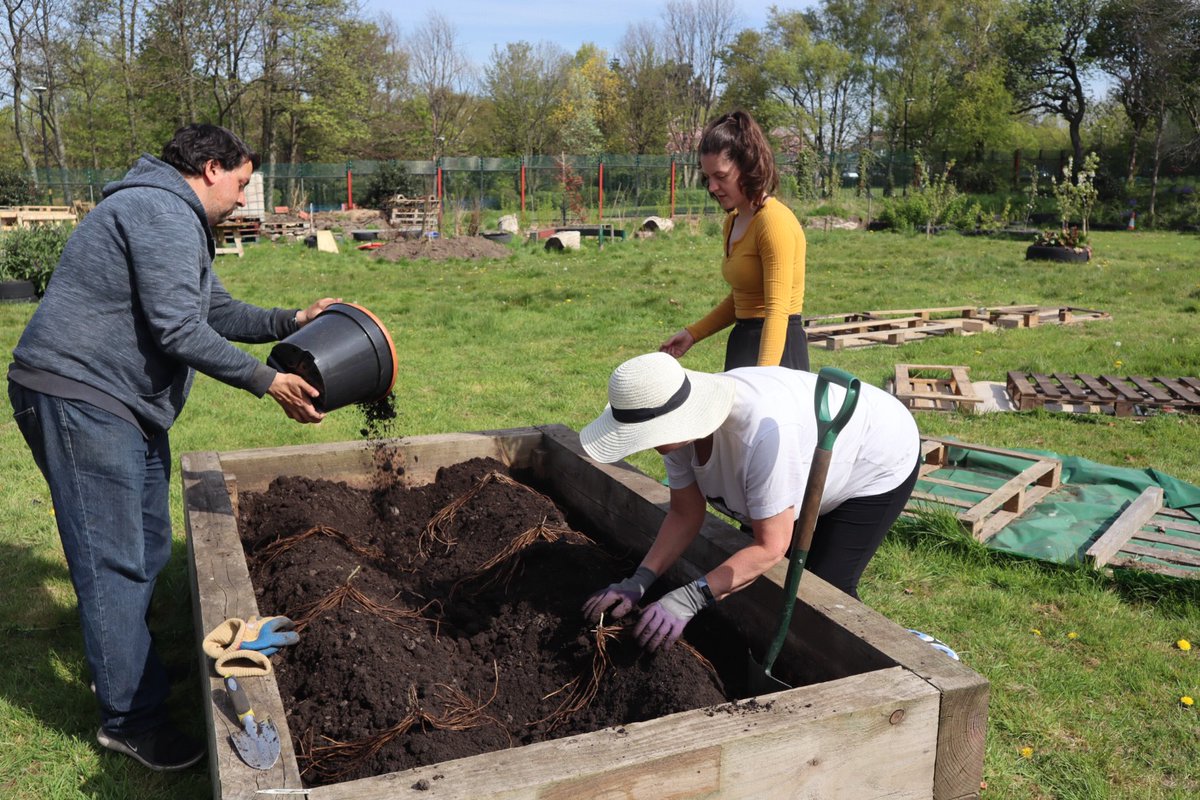 🌱@LotusBrook helps to build resilient communities through food and flower growing, creating community gardens and community composting.
#SocEntsofLCR
ieliverpool.com/lotus-brook/