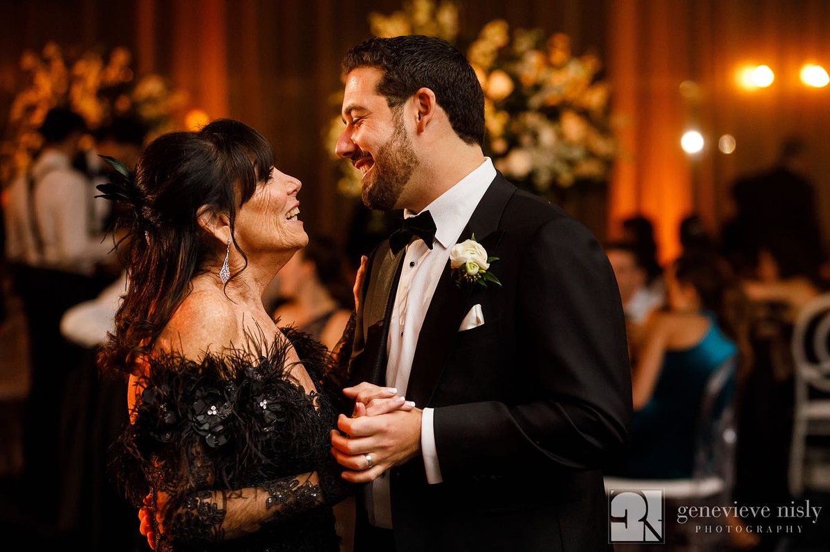 Happy Mother’s Day to all the amazing moms and mother figures in our lives 🤍💐