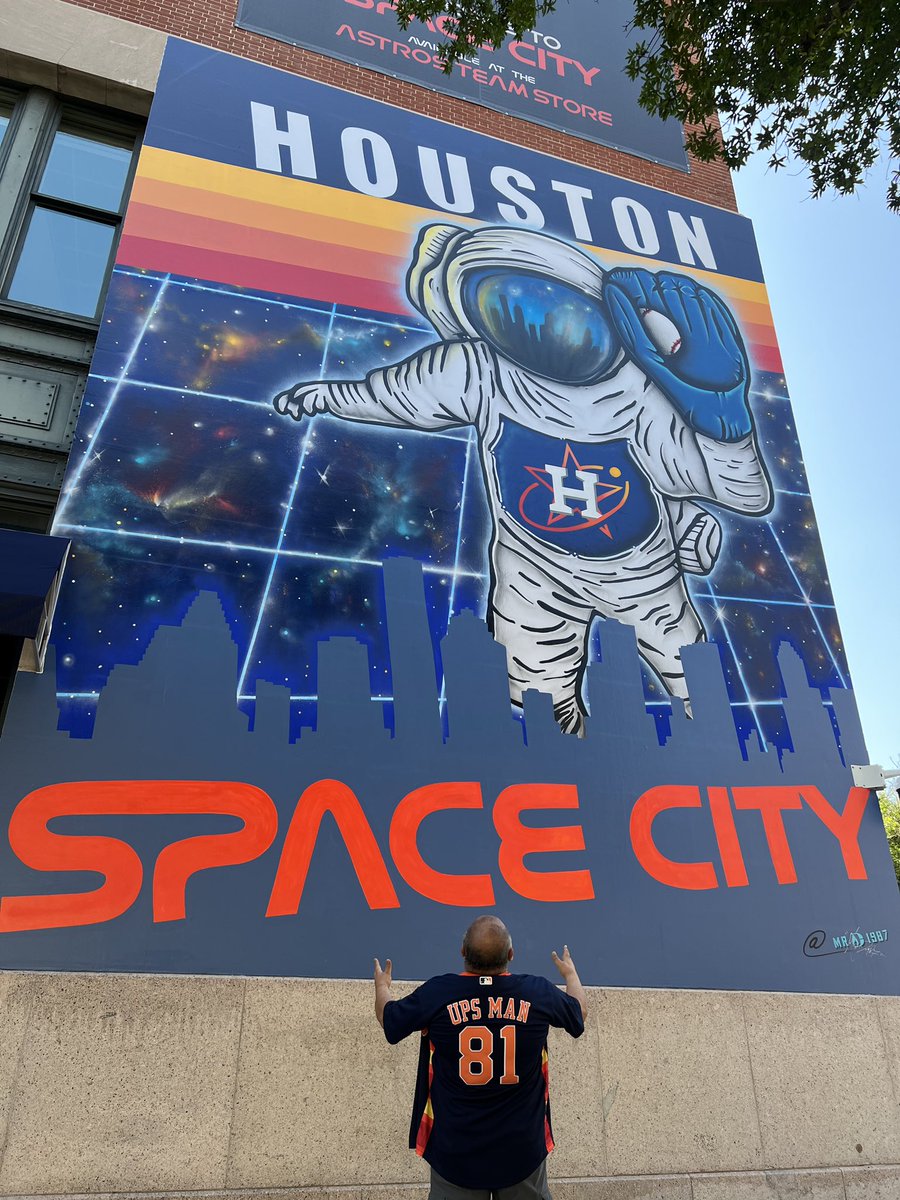 AbdulAb45258458's tweet photo. Team Willowbrook wishing all the “Moms” out there a Happy Mother’s Day. My daughter treated her mother to an Astros game and I tagged along. #81 signifies the year I became a UPSERs. 
#UPSProud
#WillowbrookStrong
#WillowBest
@SoCalLeaders 
@UPSers 
@JohnSzilagyi2 
@vanity_lugo https://t.co/bGKqZehvU5