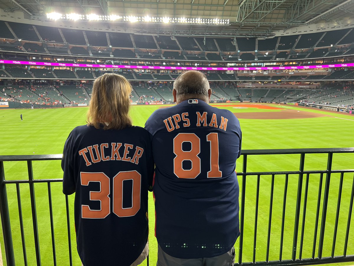 AbdulAb45258458's tweet photo. Team Willowbrook wishing all the “Moms” out there a Happy Mother’s Day. My daughter treated her mother to an Astros game and I tagged along. #81 signifies the year I became a UPSERs. 
#UPSProud
#WillowbrookStrong
#WillowBest
@SoCalLeaders 
@UPSers 
@JohnSzilagyi2 
@vanity_lugo https://t.co/bGKqZehvU5