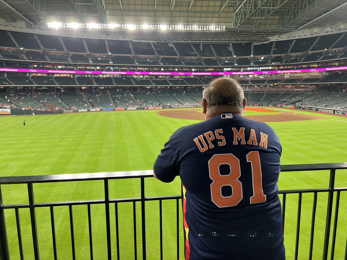AbdulAb45258458's tweet photo. Team Willowbrook wishing all the “Moms” out there a Happy Mother’s Day. My daughter treated her mother to an Astros game and I tagged along. #81 signifies the year I became a UPSERs. 
#UPSProud
#WillowbrookStrong
#WillowBest
@SoCalLeaders 
@UPSers 
@JohnSzilagyi2 
@vanity_lugo https://t.co/bGKqZehvU5