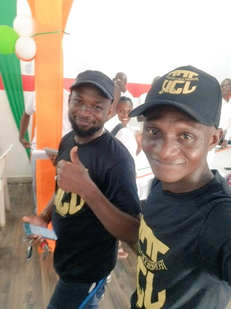 JSG_SFL's tweet photo. Joyeux anniversaire @SOROKGUILLAUME aujourd'hui à yopougon , 50 ans c'est pas petit mais un demi siècle . https://t.co/NmavmHdgh7