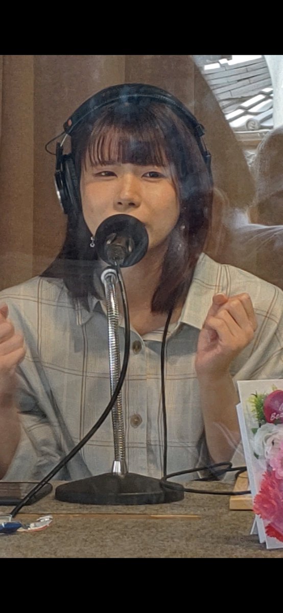 rilammasa's tweet photo. 5/6(金)BUZZ FRIDAY@United North 84.2②
その時の様子がYouTubeにあがってます📻️
https://t.co/D8R57wbfJo
#BUZZFRIDAY
@BUZZFRIDAY842
#すたーと
#和久田朱里
#荒武彩音
#あやねワールド https://t.co/w4dudA2cZ2