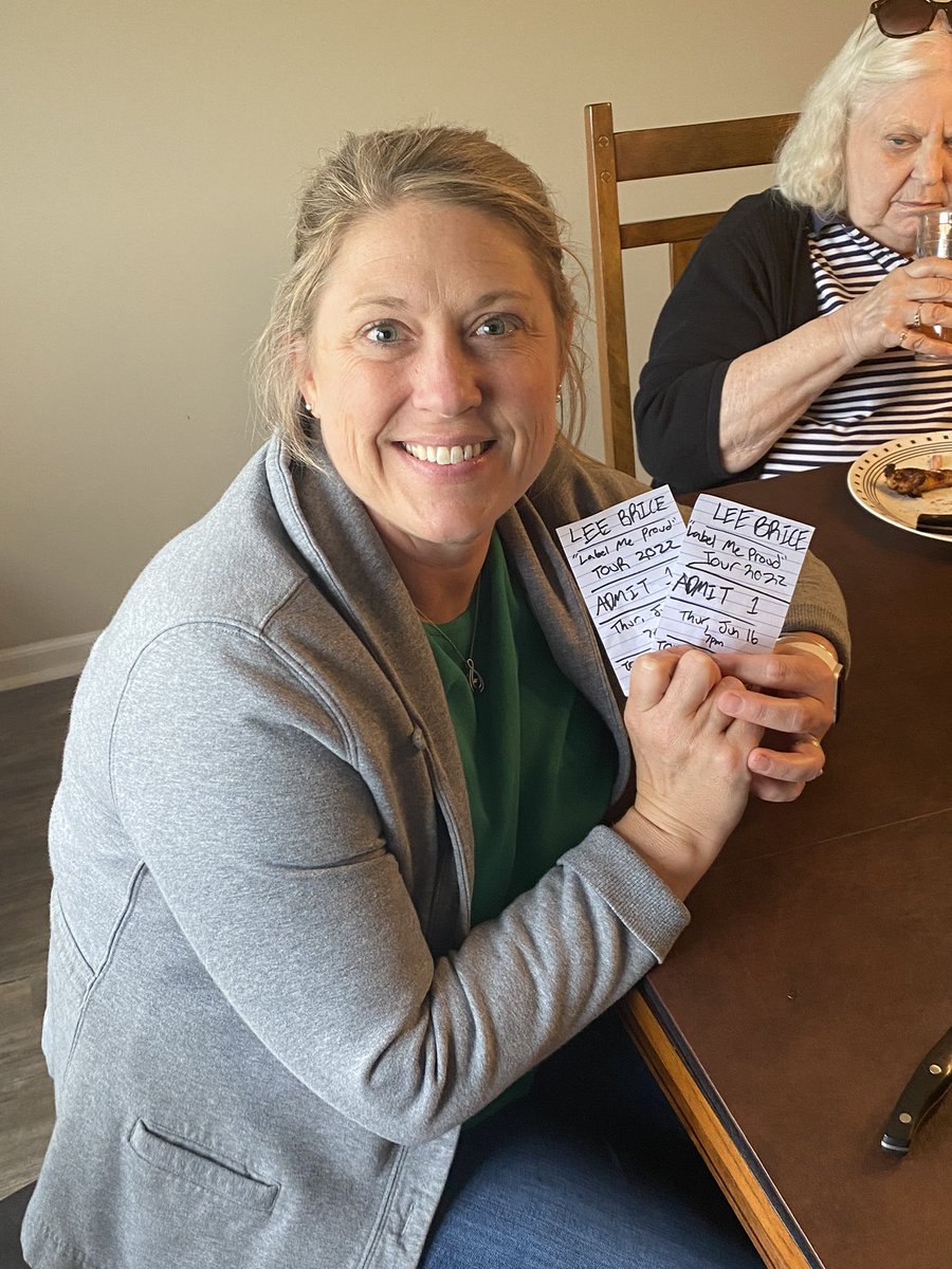 TraxlerTy's tweet photo. Heck of a Mother’s Day!  We have some great ones! https://t.co/Q7QcIGd0XO