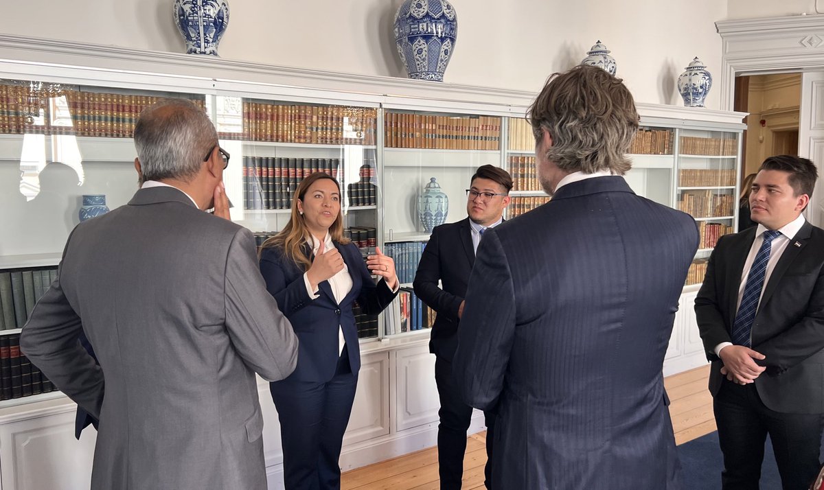 PattyNGodinez's tweet photo. Con el objetivo de impulsar las oportunidades de inversión hacia nuestro país, nos reunimos con representantes de la Cámara de Comercio Sueca Centroaméricana y la empresa multinacional @RI_Sweden. 📡📶

Estas acciones están encaminados a impulsar el Plan de Conectividad Nacional. https://t.co/6Y7yYw6AT1