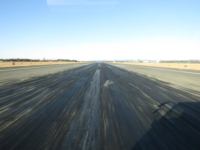 滑走路のtwitterイラスト検索結果