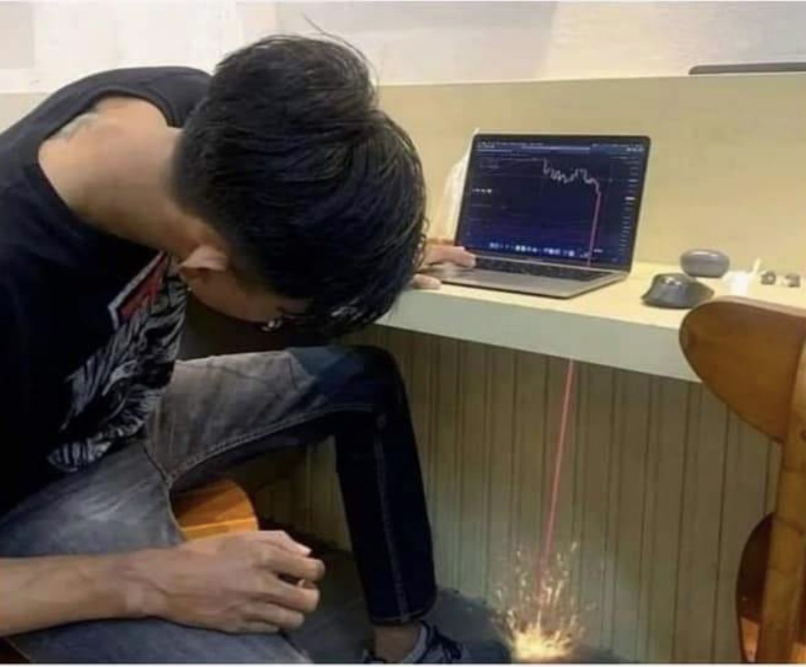 Kripto paralara yatırım yaptıktan hemen sonra başımıza gelenler :d
