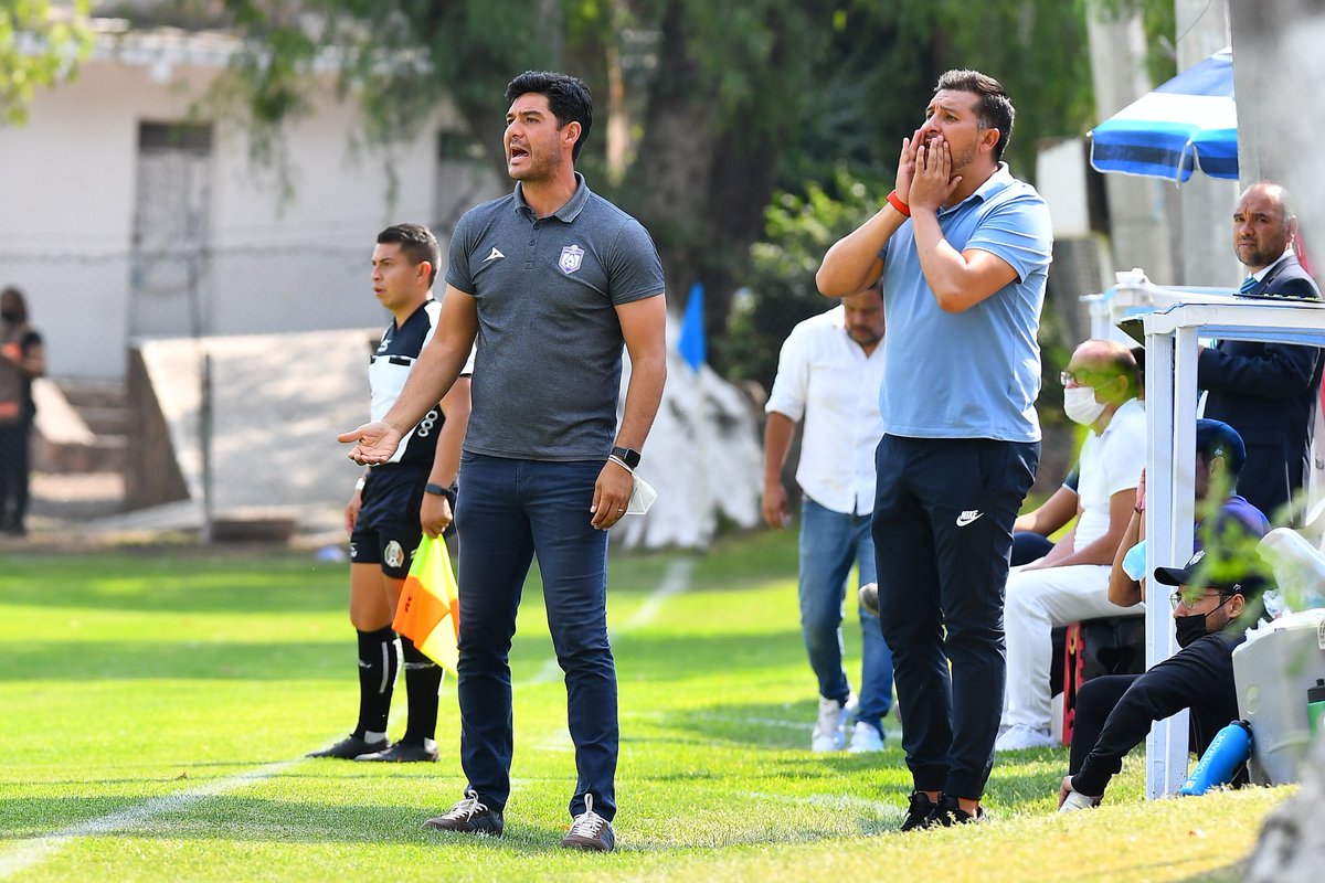 Acciones del primer tiempo 🔥📸

#VamosPetroleros