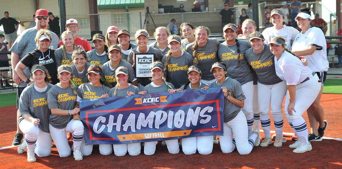 kcacsports's tweet photo. Congratulations to your 2022 KCAC Softball Champions, @FriendsFalcons! #KCACsb 

Bracket: https://t.co/zQcKMBj1MT https://t.co/vMTNRsDaZe