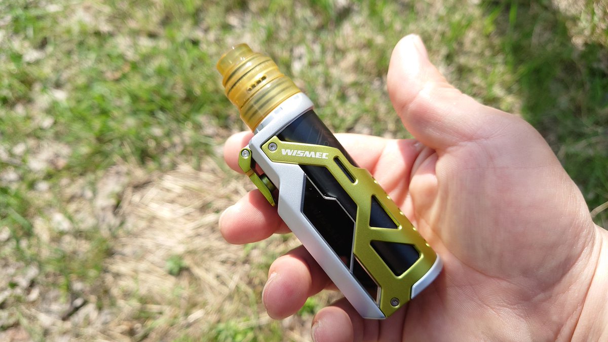 CebrjowHwScHCkj's tweet photo. 皆さんおはよっチェ😆👍今週も宜しくご安全に🙇💦WISMEC REULEAUX RX G 100W MOD + #massmods #axialprime RDA😋出張行ってきます。 #VAPE #vape好きな人と繋がりたい #VAPE好きと繋がりたい #VAPE初心者 #WISMEC https://t.co/OD0RWRBr4I