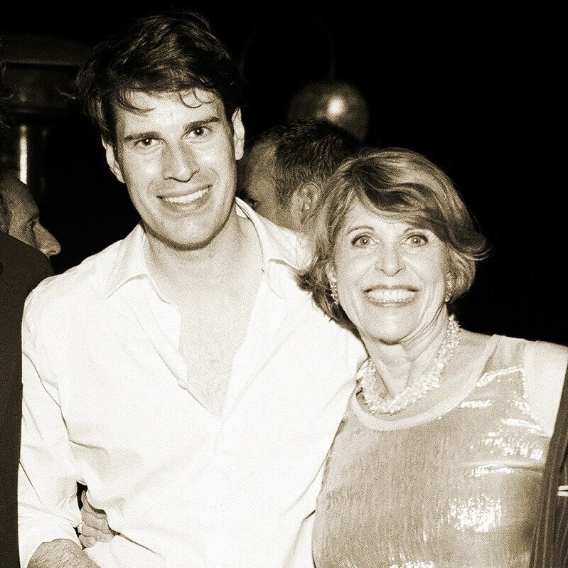 tomdolby's tweet photo. One from the archives, 2009…Happy Mother’s Day, Mom! ❤️ https://t.co/ynpVMThmky https://t.co/YrEfuZJyaS