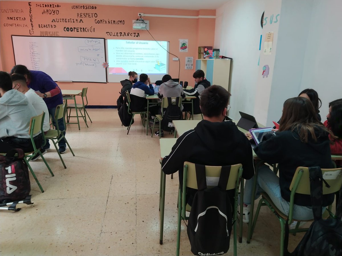 CienciaULL's tweet photo. 🚀El pasado miércoles se llevó acabo en el CEO Manuel de Falla una actividad piloto para la implementación del pensamiento computacional en el contenido curricular. Se enmarca en el proyecto #PiensaComputacionaULLmente @ULL @tfjovenyeduca y está basada en #ComputingCurricula2020. https://t.co/yvgZDHTtXt