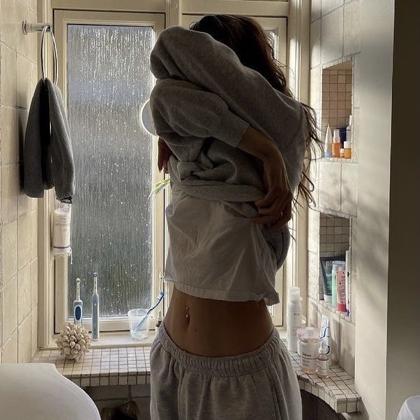 jess385739's tweet photo. the most triggering thinspo i have saved: an ongoing edtwt thread 🧵 https://t.co/GyIKSJGB5D