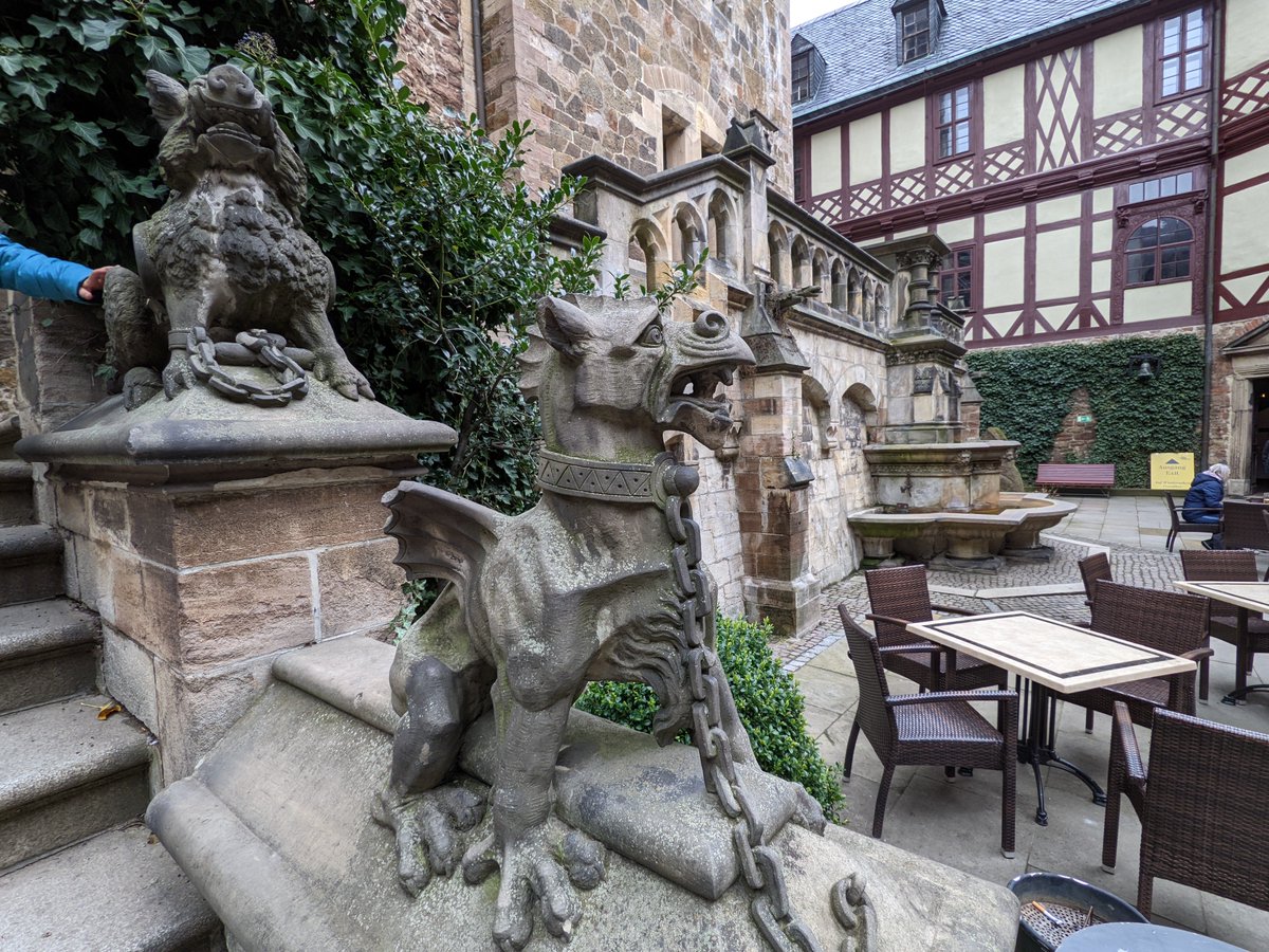 Dan Korostelev tweet media