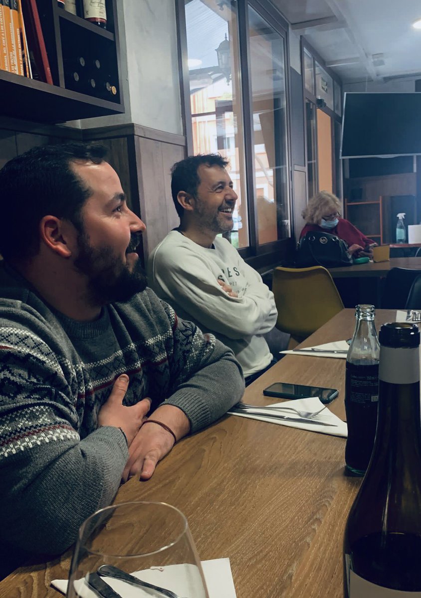 Mi padre me dijo: “ve siempre con quien sepa más que tú “. Yo, que era un insoportable desobediente, probé de hacerle caso. Créanme, tenía razón.  No sería nada sin él. Gracias por aportarme tanto a todos los niveles. <a href="/Carlos_Mtinez76/">Carlos Martinez</a>