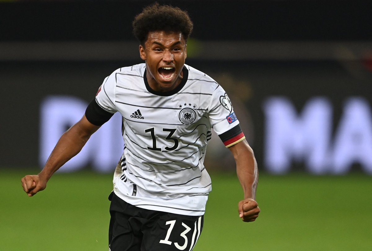 FabrizioRomano's tweet photo. Done deal set to be confirmed. Borussia Dortmund are preparing paperworks &amp; contract to be signed for Karim Adeyemi - after verbal agreement reached months ago. 🟡⚫️ #BVB

RB Salzburg will receive fee around €38m. Adeyemi’s contract won’t include any release clause.
Here we go. https://t.co/YWmMKpCMKG
