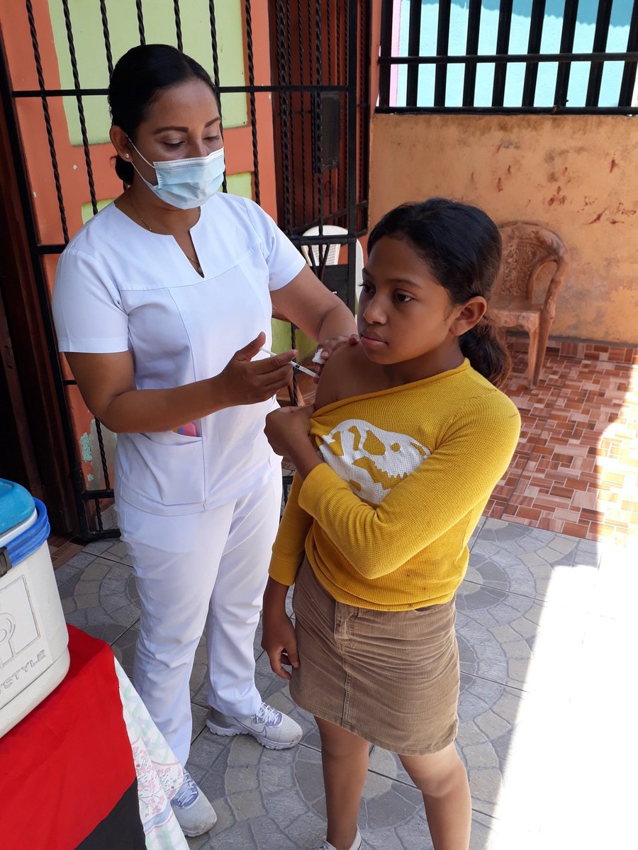 Cachorrosmp1's tweet photo. #Nicaragua  
#somosPuebloQueVence
#8deMayo   se realizó hoy jornada  nacional de vacunación a nivel Nacional. Por qué la Salud es fundamental para nuestro gobierno viva Daniel https://t.co/PTYMtGDHSy