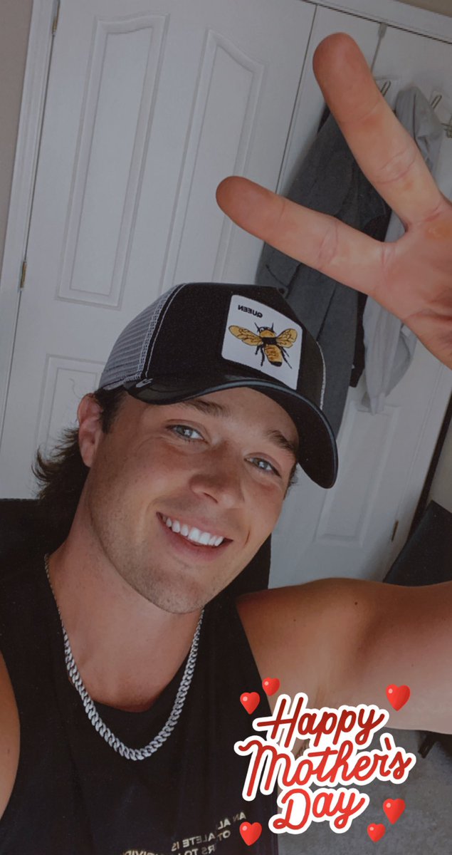 Tyler Nolan tweet media