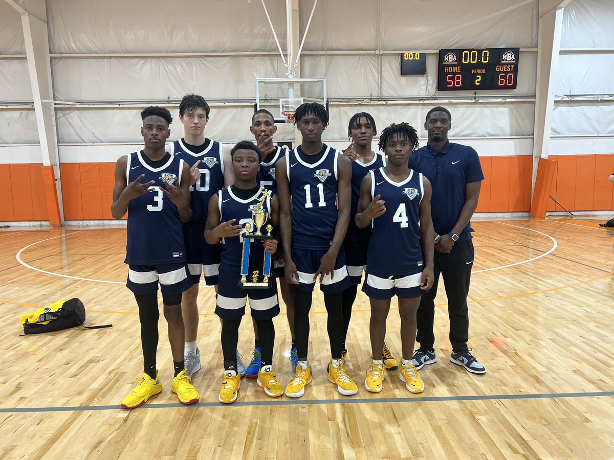 msexpressbball's tweet photo. π¬ MEBO TEAM HOOD 16U WINS THE SHOW CHAMPIONSHIP IN A HARD FOUGHT BATTLE AGAINST THE LAFAYETTE CELTICS! CONGRATS FELLAS! THE GRIND CONTINUES! πππ #meboeverywhere #theshow #undefeatedweekend #mississippibasketball https://t.co/hIiezPFVHU