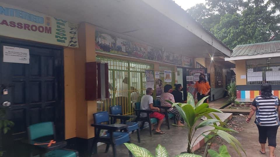 cordsrx's tweet photo. Nagsugod na sa paglinya ang mga botante karong buntag alas 6:00 sa Consolacion Elementary School, Cagayan de Oro City alang sa 2022 National and Local Elections nga gipahigayon karong Mayo 9, 2022.
📸pia10

#CordsX
#CagayandeOro
#Halalan2022 
#HatolngBayan2022 
#VoteSAFEPilipinas https://t.co/4DsG3yggHr