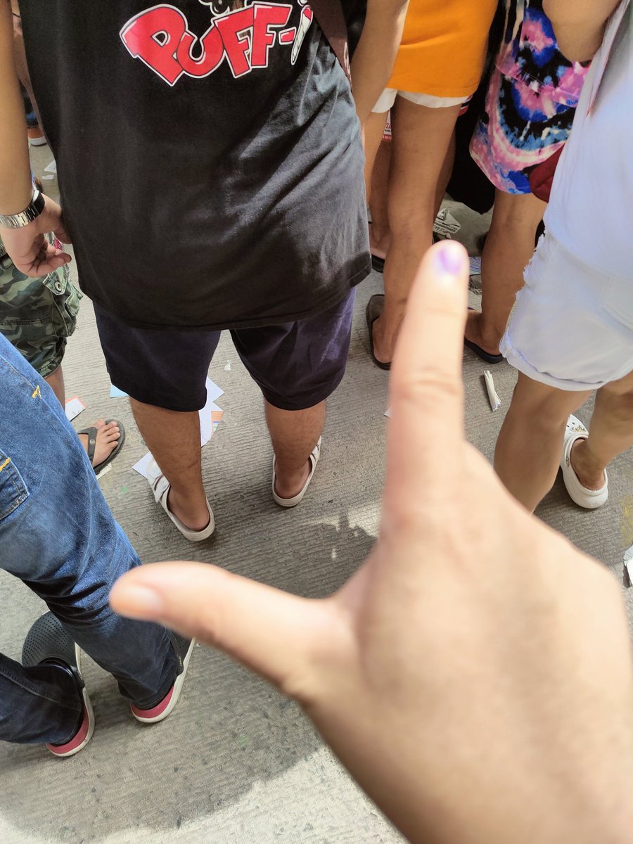 danofsteel14's tweet photo. I did my part. Philippines, para sa'yo to. #LeniRobredoForPresident https://t.co/Upd09SnlGM