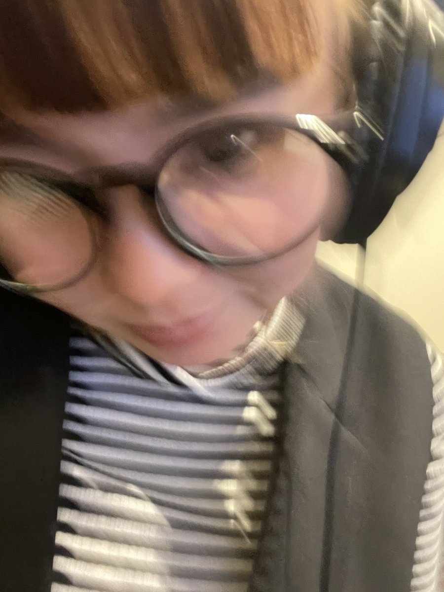 3939Matsuo's tweet photo. あ、私23歳になってたんだ。

ネット浮上しなくなって思う事は
玉ねぎ異常な値上がりをみせる。
キャベツなんでこんな安い。
きゅうりに生ハム巻いてかぶりつくあの瞬間は
なぜビールが合うのだろうか

皆それぞれのペースで年老いていく、素敵

23歳、オンザ眉毛になりました。 https://t.co/eWuRYGerM7