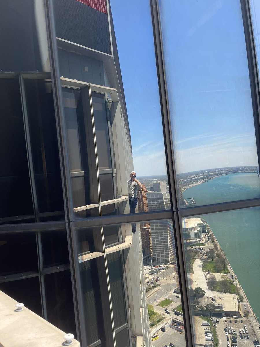 Maison Des Champs tweet media