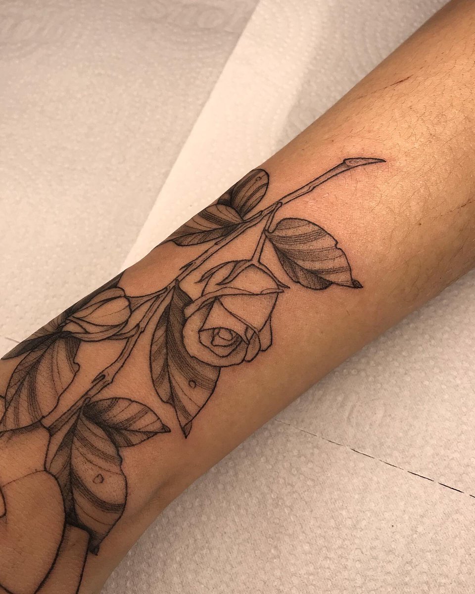 Paoxicodequeijo's tweet photo. Mostrar um pouco do meu trabalho aqui!

Sim sou de Teresina-Pi e atendo por aqui mesmo num espaço privado lindo que só 🥰

E quem se interessar em tattoo ou tatuar fala comigo!
Quem puder da aquela ajudada no Rt 🙅🏼‍♂️
Ig: @ pixicotattoo https://t.co/zVEJelTaVi