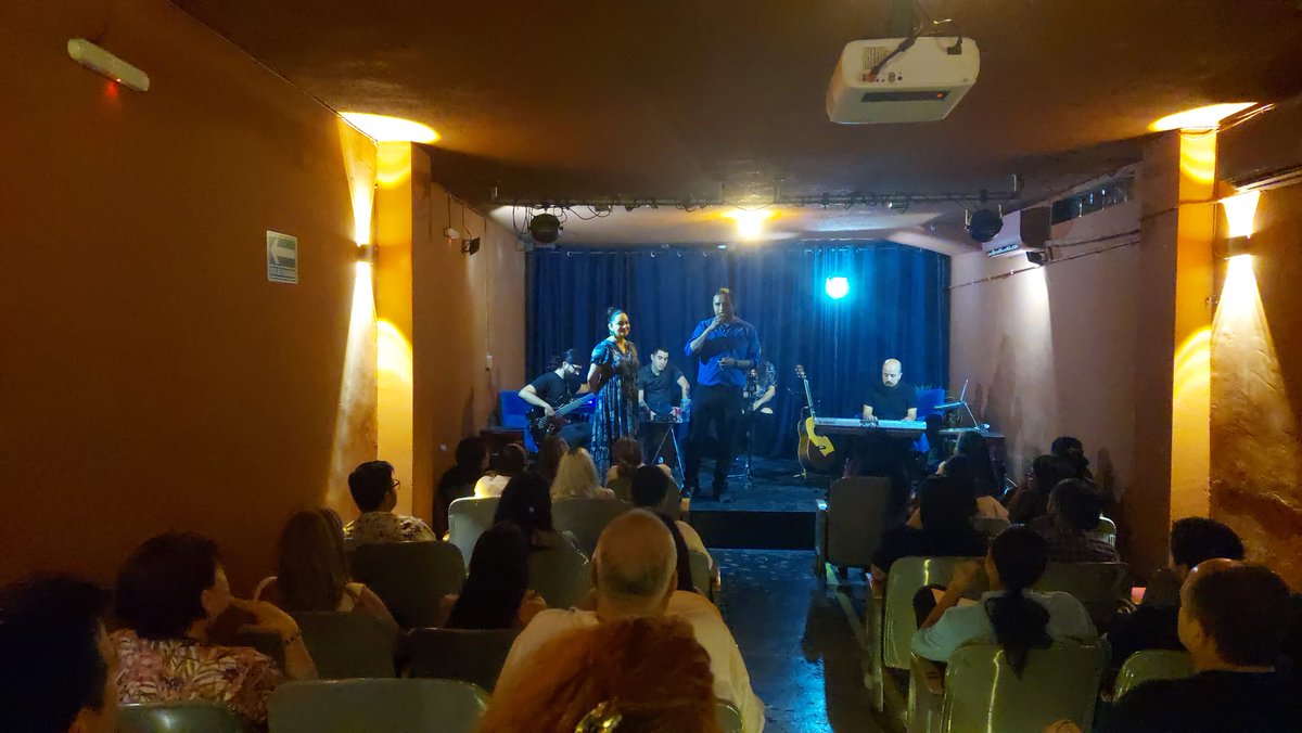puntocomamty's tweet photo. INAUGURACIÓN DE NANAJ ARTE FEST!!
#artfest #artefest #festivaldearte https://t.co/8AJRNxZQoM