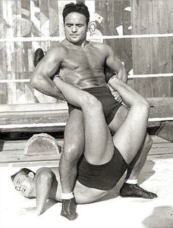 BrianRSolomon's tweet photo. Getting to contribute a bio for one of the 2022 inductees to the International Pro Wrestling Hall of Fame—namely “The Golden Greek” Jim Londos, the original ethnic babyface superhero, and arguably the greatest drawing card in wrestling history. An honor! #GoldenGreek #Jeemy https://t.co/YMA4wtbpjt