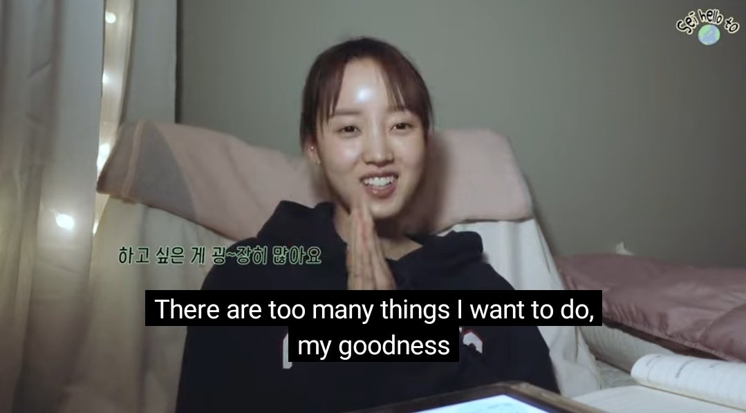 brseojeong's tweet photo. Sei está bastante ansiosa para fazer suas tarefas e disse q antes fazia as coisas de modo sustentável sozinha, realizando pequenas ações e se conscientizando, mas agora está muito feliz em poder envolver as membros
#세이헬로투지구 @WekiMeki #위키미키 #WekiMeki #SeiHelloToEarth https://t.co/ttUej2WJvW