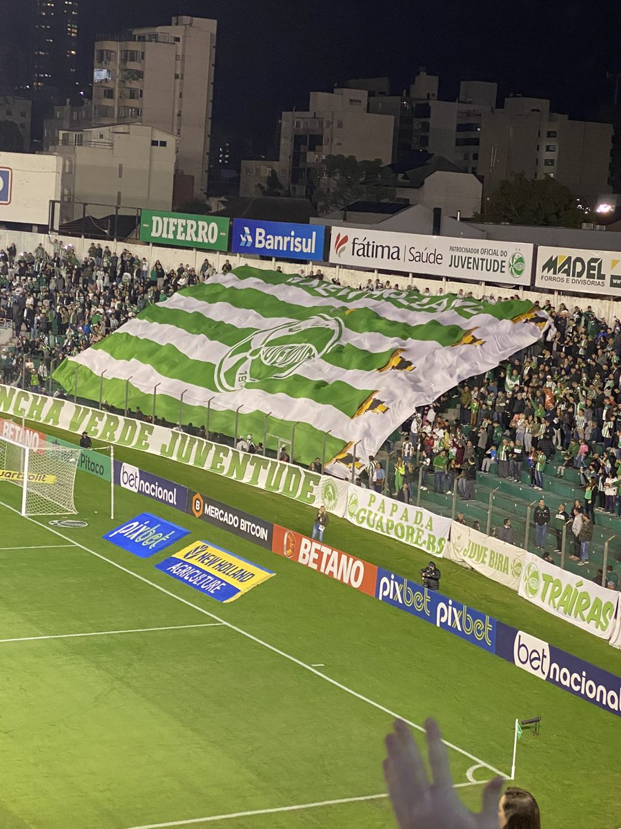 ussoccer_dmnt's tweet photo. Incredible hospitality by @ECJuventude! Treated our team to tickets, drinks, food, jerseys, a tour of the stadium and locker room. Sat with us during game. World Class!!! We appreciate you! Obrigado! https://t.co/eGOJgNk49g