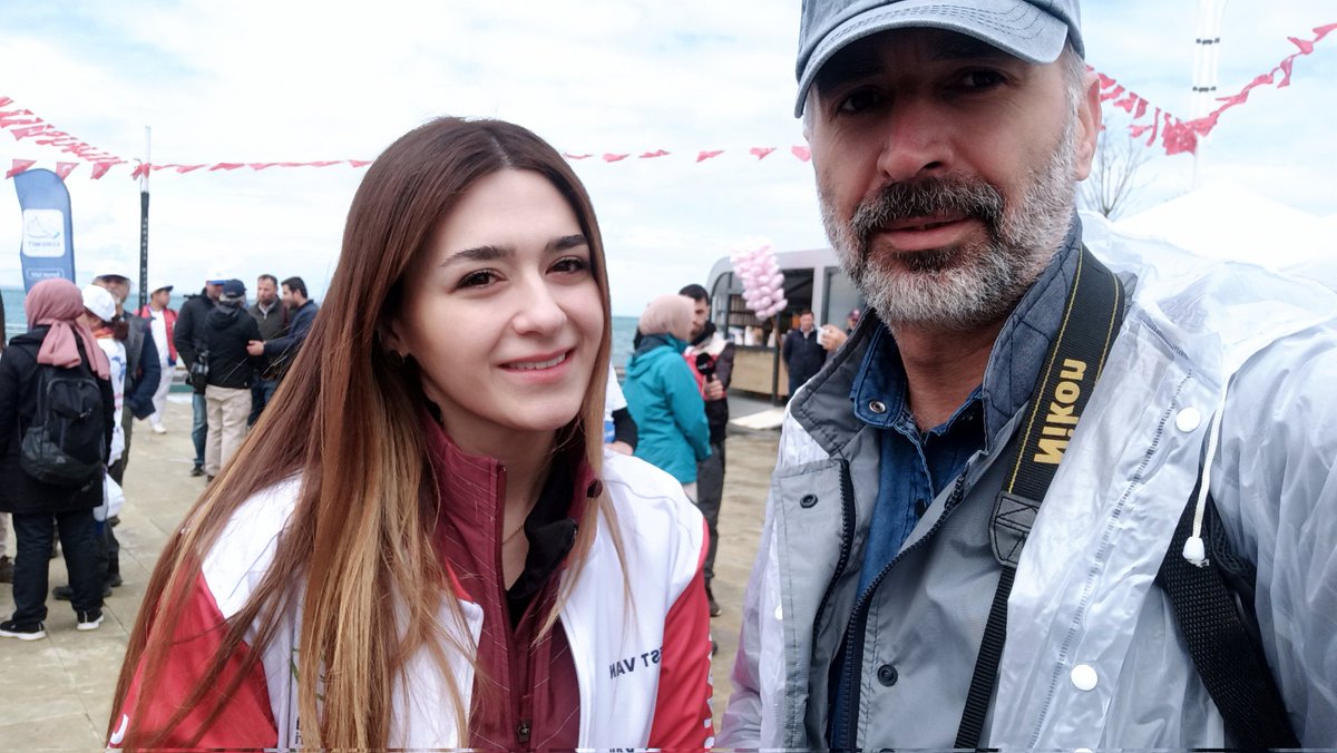 servet_tasdemir's tweet photo. "Van Gölü İçin Kadınlar Yürüyor" projesinin, Edremit ile Gevaş ilçeleri arasında yapılan yürüyüş etkinliği."
#Van #VanGölü #VanGölüAktivistleri
#BestVan #BestVanTur #SahilYolu
#Edremit #Gevaş #VanGölüHavzası
Video: https://t.co/BvDLOzLHwy https://t.co/0Kj5Xk1m9r