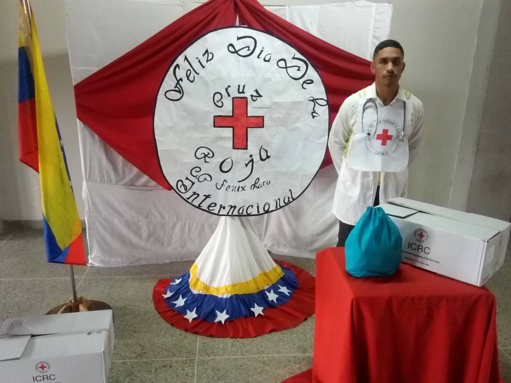 mirelct's tweet photo. #08May||  En el MPPSP, enaltecemos la vocación de quienes forman parte de la Cruz Roja y la Media Luna Roja, los más vulnerables reconocen su abnegada labor humanista a favor de todos los pueblos ¡Felicitaciones!#MadreEsAmor @NicolasMaduro @delcyrodriguezv https://t.co/ycmZL3QlJI